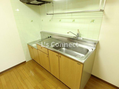 【キッチン】 | カヤバプラザＥ館 | 2口ガスコンロ設置可能なキッチン。