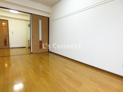 【内装】 | カヤバプラザＥ館 | ＤＫと洋室は繋げて使うこともできます。