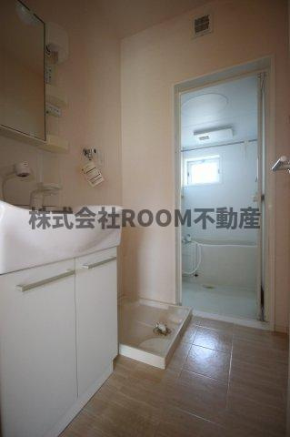 SOHO’S吉尾　A棟の洗面所|脱衣スペースもあります