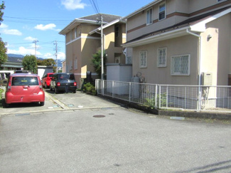 【前面道路含む現地写真】 | 前面道路含む現地写真です