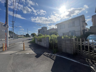 【前面道路含む現地写真】