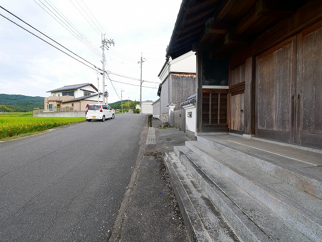 八島町貸家の外観
