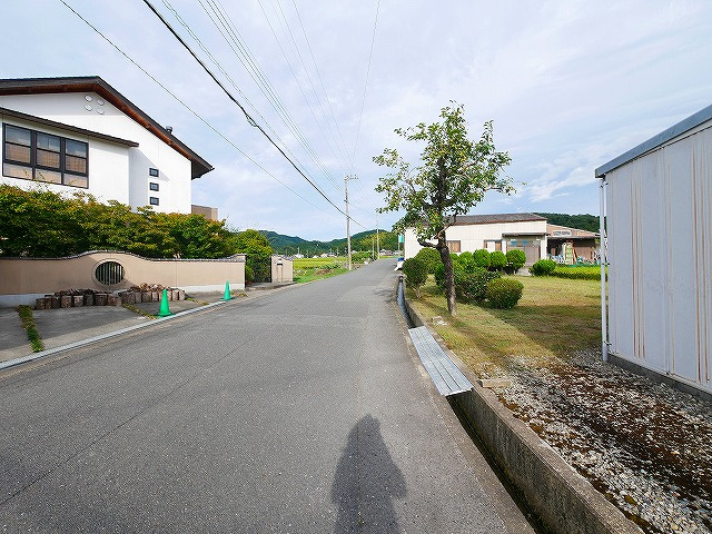 八島町貸家の周辺
