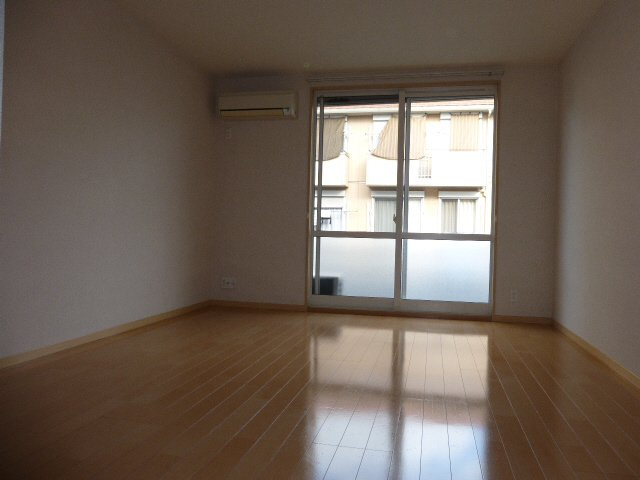 シャーメゾンかみやＡの子供部屋