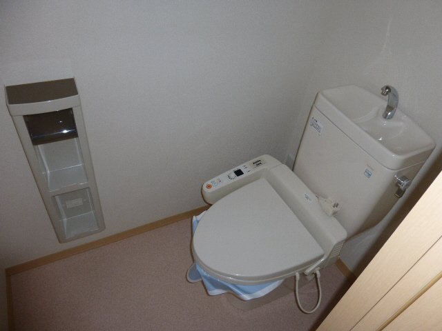 シャーメゾンかみやＡのトイレ