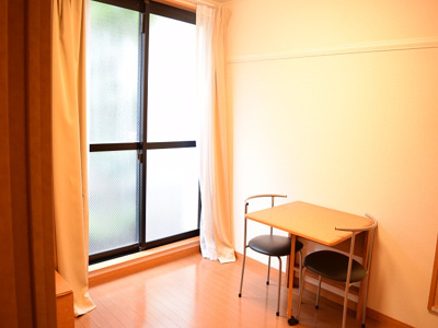 【居間・リビング】 | レオパレスMOMOYAMA