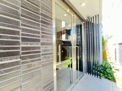 【エントランス】 | 中条プレイス