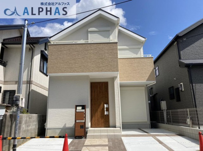 【外観】 | 明石市西明石北町１丁目新築戸建 | 開放感のある新築物件！！
土地面積101.32平米、建物面積97.02平米