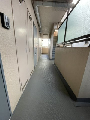 【その他共用部分】 | アドミラブル | 共用部分の廊下です