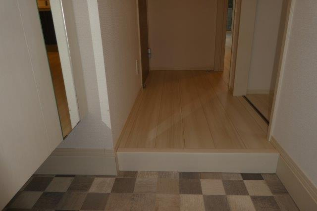 プリムヴェール大内Dの玄関