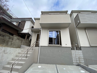 【外観】 | 神戸市長田区高取山町2丁目　新築戸建1号棟　仲介手数料無料！ | 外観は落ち着いています