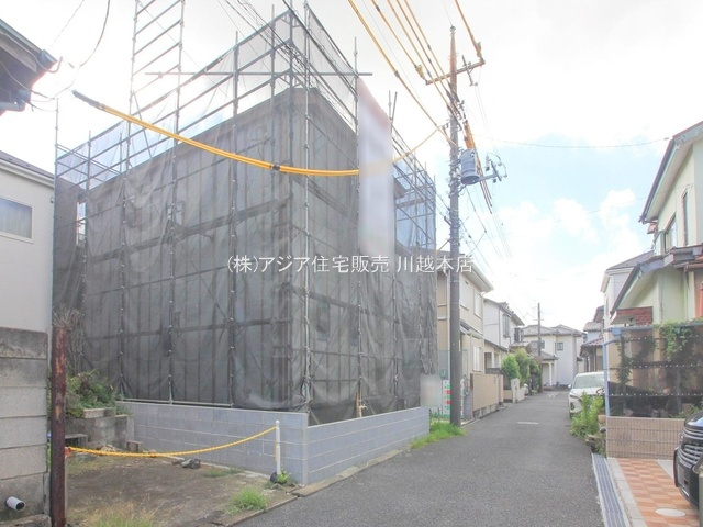 川越市霞ケ関北22-2期　新築戸建の前面道路含む現地写真