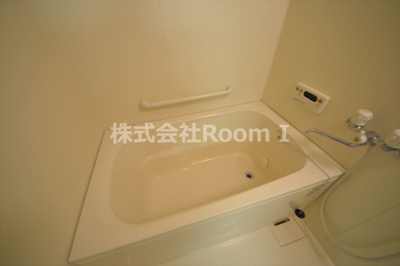 【浴室】 | ベルビュー７番館 | コンパクトで使いやすいお風呂です