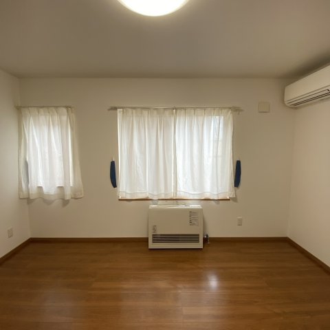 八丁平社員寮の居間・リビング