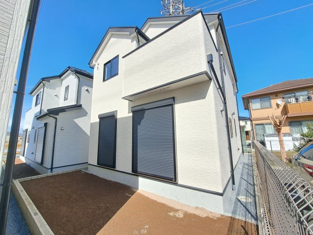 新築　高崎市日高町23-1期　LIGNAGE　1号棟の外観|現地写真　完成しました！ご内覧等、お気軽にお問合せください♪　
