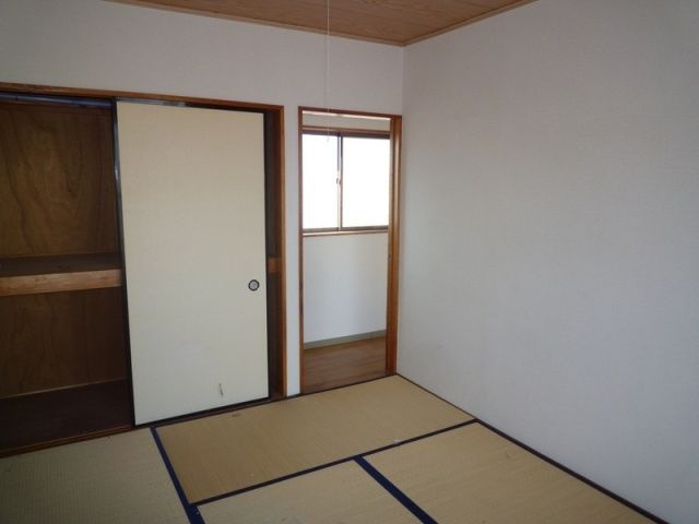 【寝室】 | イッツ・ア陶栄 | ※同建物同型別のお部屋