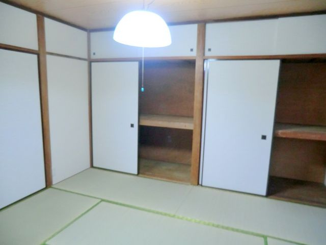 テラスハウス山王の和室