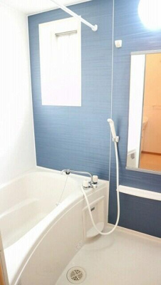 【浴室】 | ピーノ・レジーナⅣ | ※同物件、同タイプ、間取り反転のお部屋です