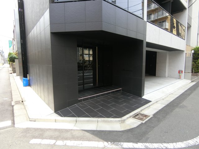 Log武蔵小杉のエントランス
