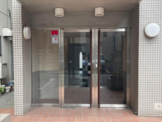 アイディーコート新御徒町のエントランス