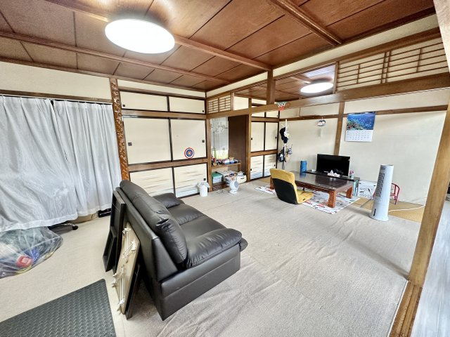 【居間・リビング】 | 【中古戸建】上山市旭町