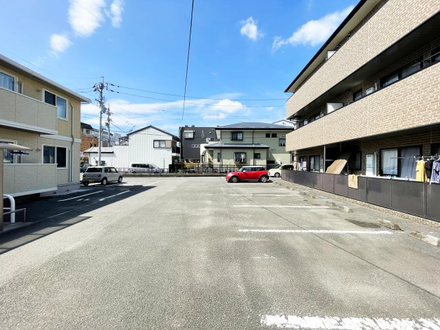 サンブルック佐古　Ⅱ棟の駐車場