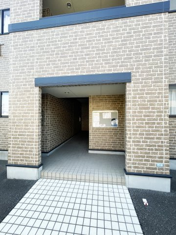 サンブルック佐古　Ⅱ棟のエントランス