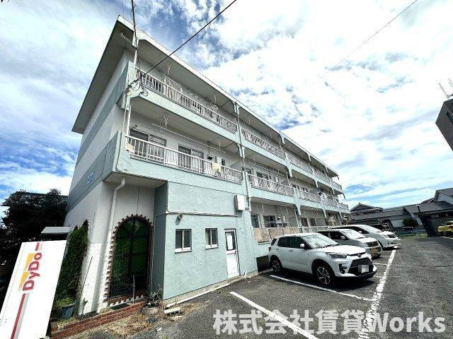 アンカーアパートメントの外観|外観もきれいです