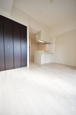 【居間・リビング】 | プレサンス三宮フラワーロード