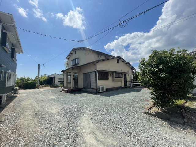 安武町武島戸建の前面道路含む現地写真