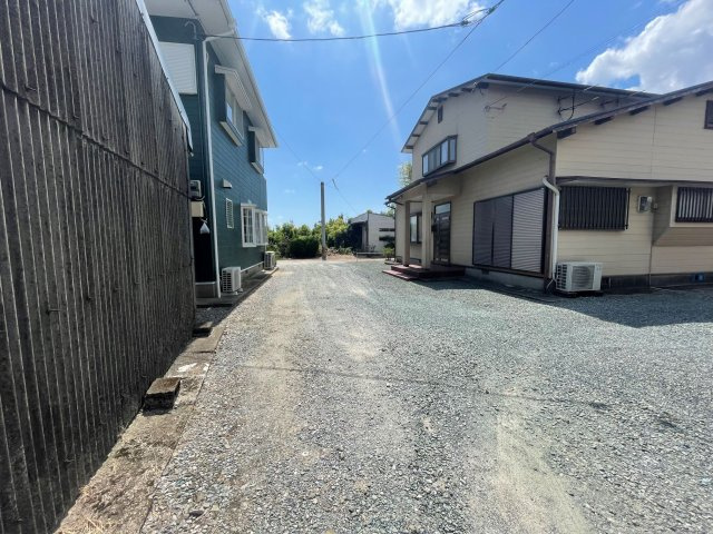 安武町武島戸建の前面道路含む現地写真