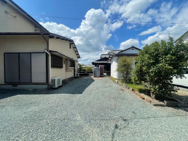 安武町武島戸建の前面道路含む現地写真