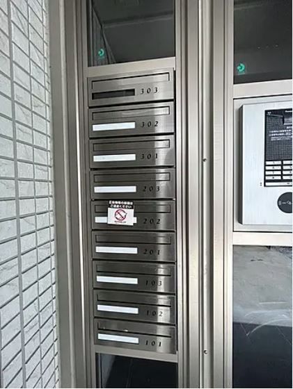 フィオーレ台町のエントランス
