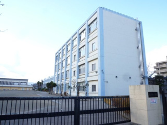 大和市立草柳小学校まで550ｍ