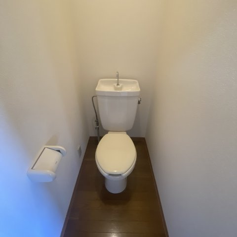 マンションＴのトイレ|清潔感のあるトイレです