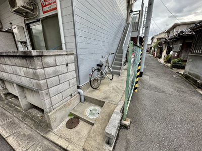 【エントランス】 | 八木ハイツ