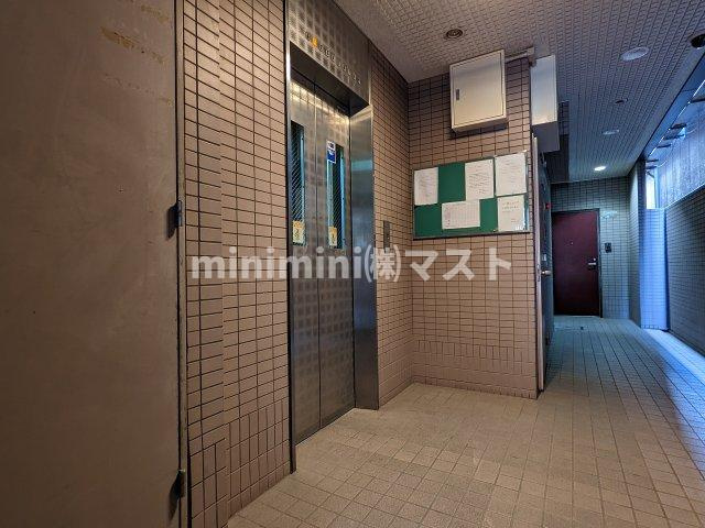 ハイグレード本田のロビー