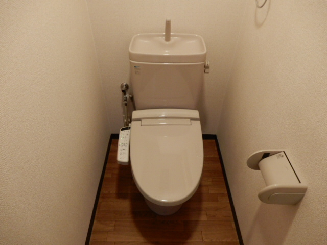 キャッスルコート国府寺町のトイレ