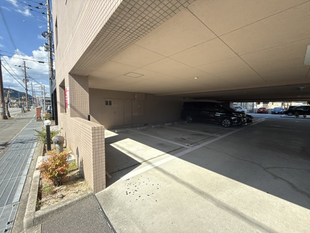 キャッスルコート福崎の駐車場