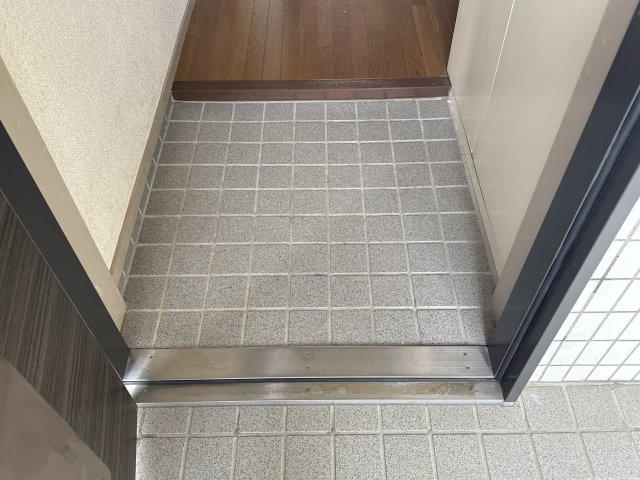 田寺グランドヒルズの玄関