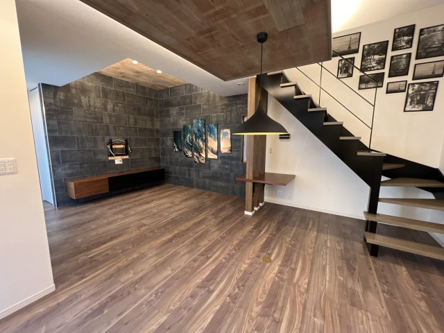 町坪戸建ての居間・リビング