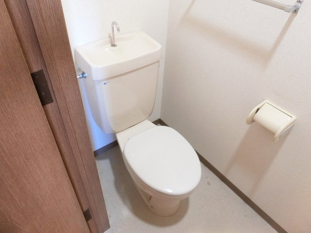 【トイレ】 | 【CP対象】今井ビル | ゆったりとした空間のトイレです