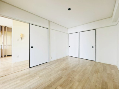 【洋室】 | 豊平アシュウ | 広々とした洋室です