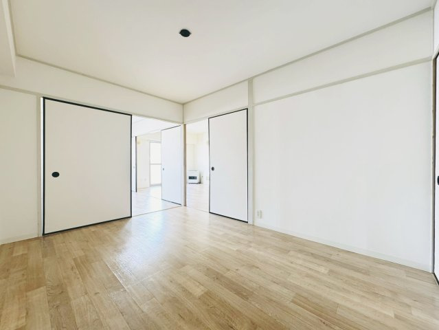【寝室】 | 豊平アシュウ | 落ち着いて過ごせるお部屋なので、寝室にいかがでしょうか