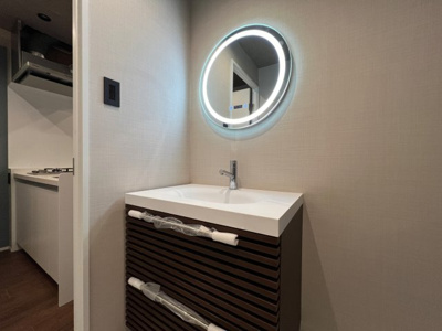 【独立洗面台】 | ブエナビスタ梅田イースト