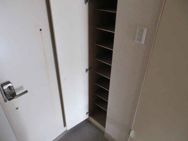 サンシャビルの収納