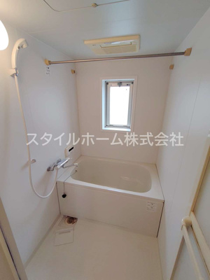 【浴室】 | ベルカーサ | 別部屋写真です。