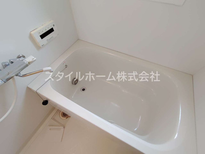 【浴室】 | ベルカーサ | 別部屋写真です。