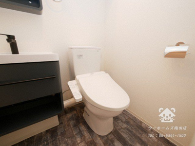 【トイレ】 | セレニテ京橋クレア | 落ち着いた色調のトイレです