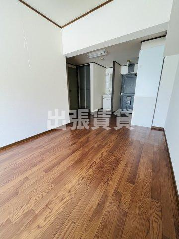 仲介手数料0円！向陽ビルの居間・リビング